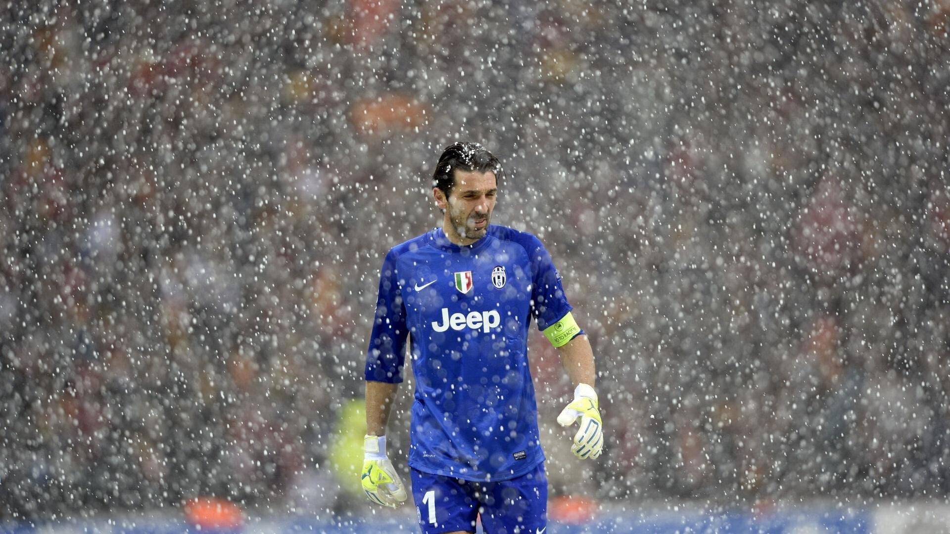 国足备战训练日程合理安排，国足最新训练视频